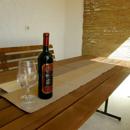 Apartment Apartment Maslina-3 By Interhome Srima