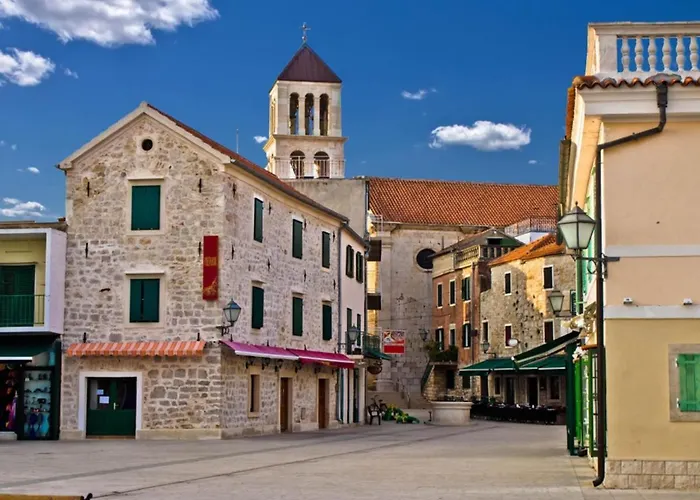 Maslina-3 By Interhome Srima