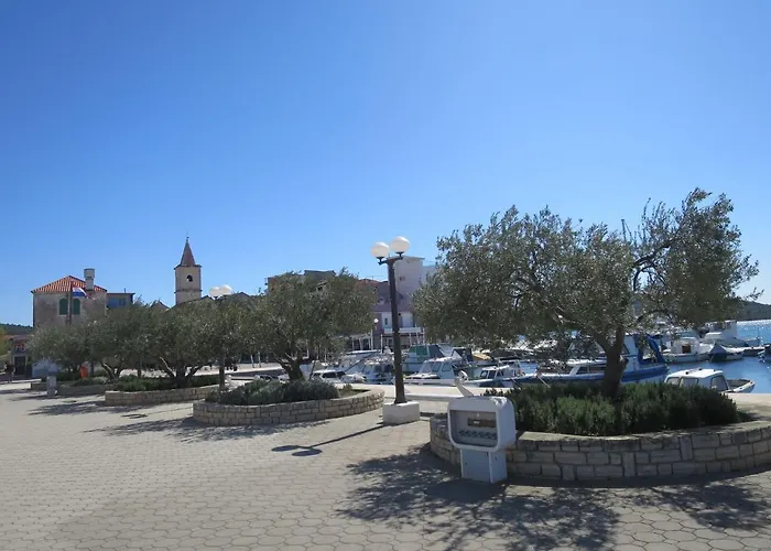 Apartment Apartment Maslina-3 By Interhome